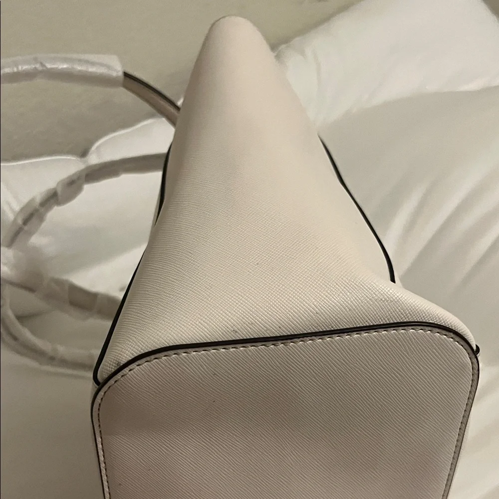 Kate Spade New York Schuyler White Medium Tote Bag - Picture 5 of 11